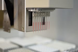 Modules & Accessories, 8-channel pipette head, equipped to your liquid handler for lab automation. For 96 well plates and 384 well plates.